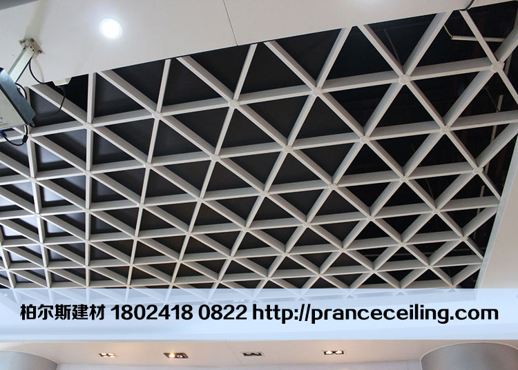 柏爾斯三角形鋁格柵天花吊頂